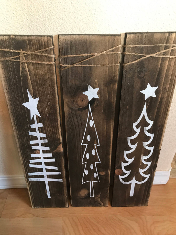 Rustic White Wooden Christmas Tree Signs - Rustic X-mas Decor ...